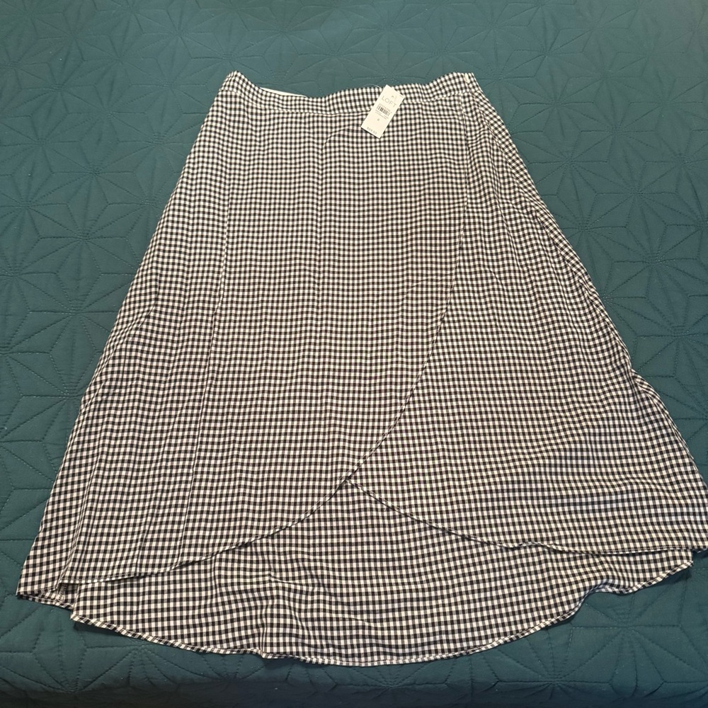 NWT - LOFT Black and White Asymmetrical Gingham Skirt women’s 6